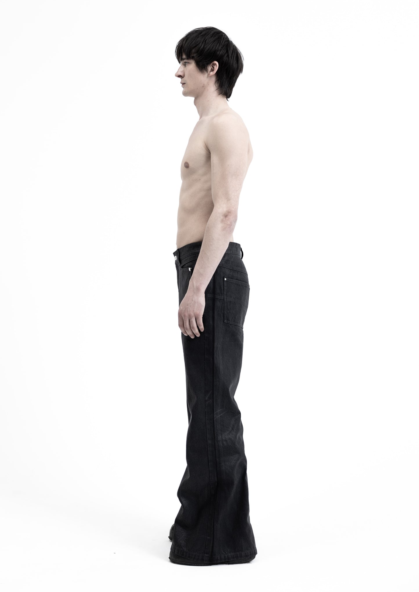 WAXED FLARED DENIM