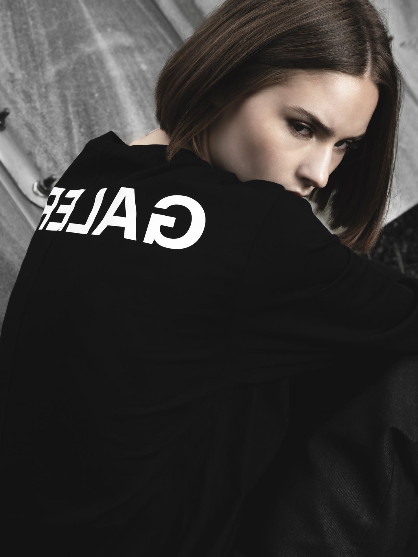 BLACK PRINTED LONGSLEEVE