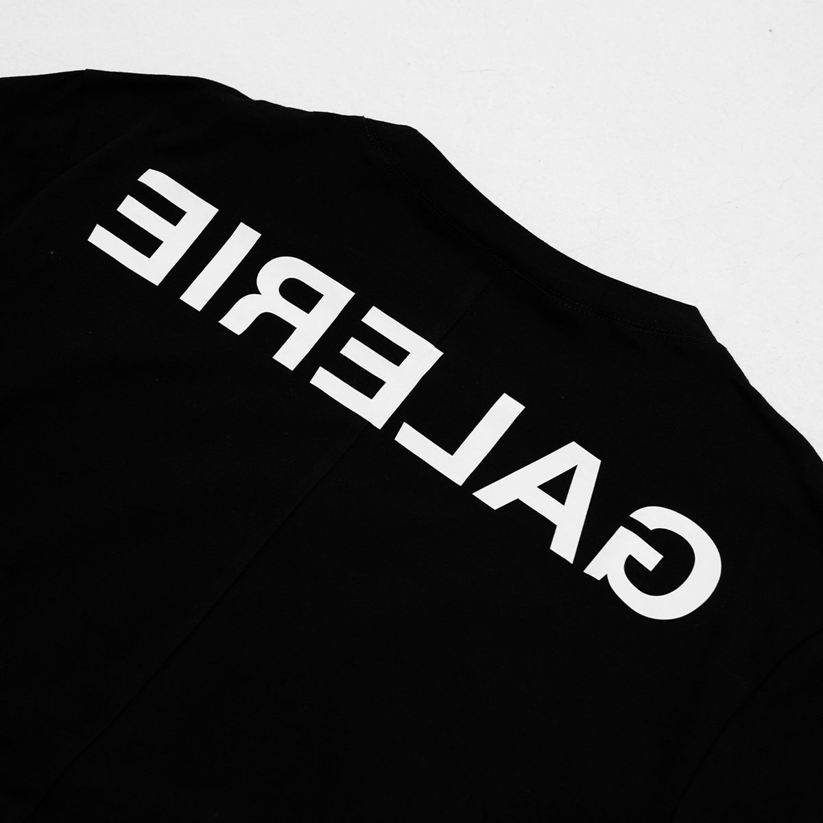 BLACK PRINTED LONGSLEEVE