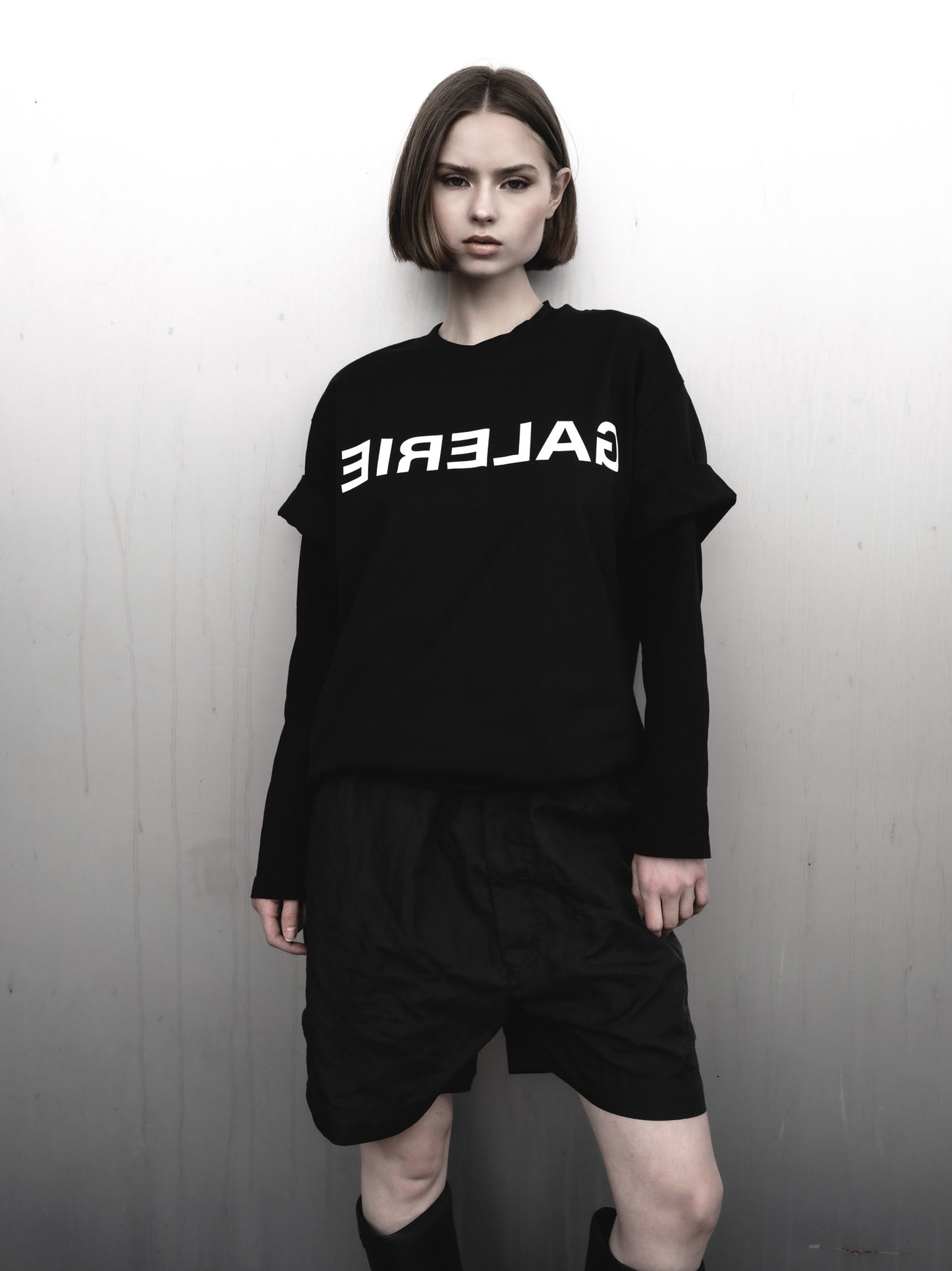 BLACK PRINTED T-SHIRT