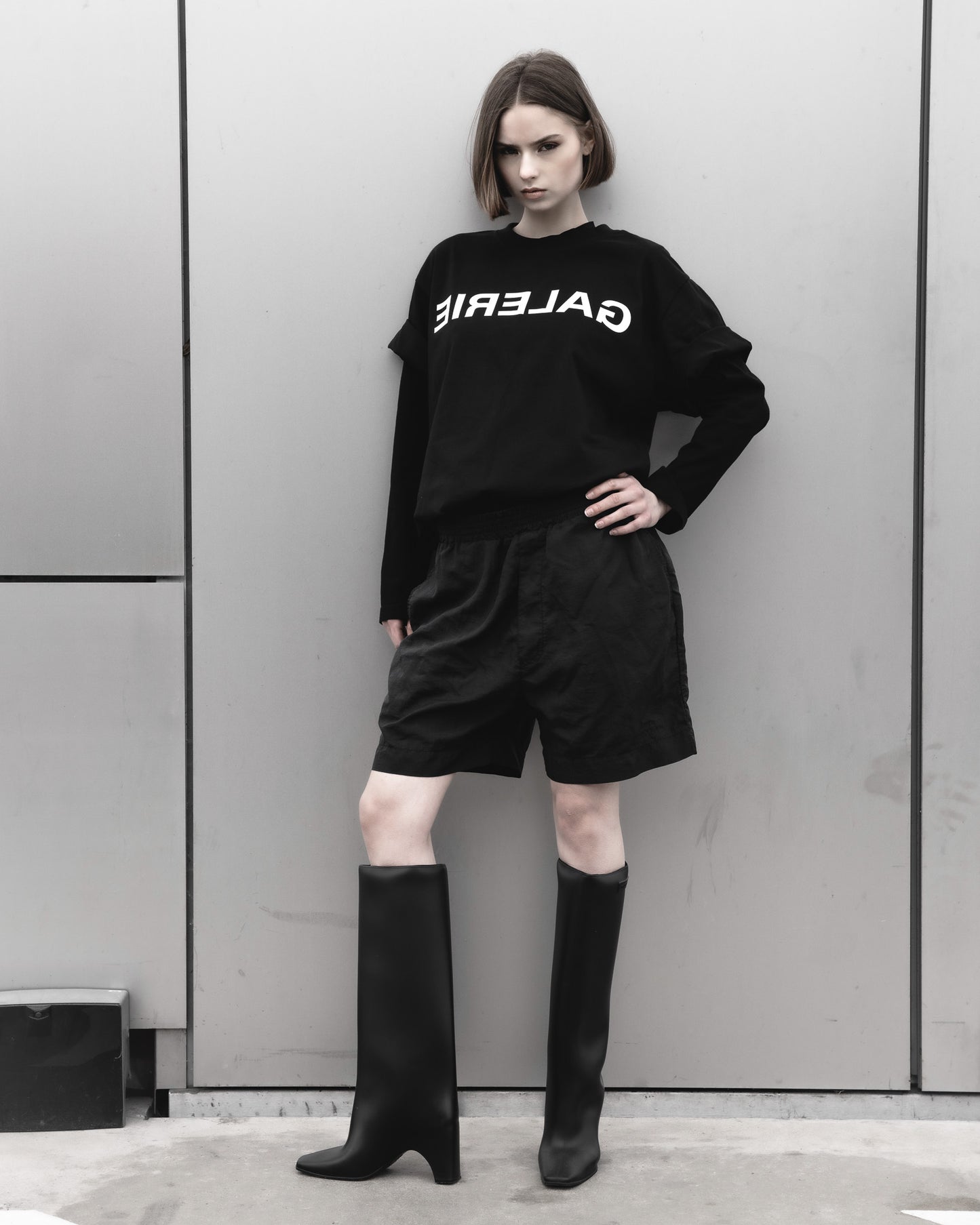 BLACK PRINTED T-SHIRT
