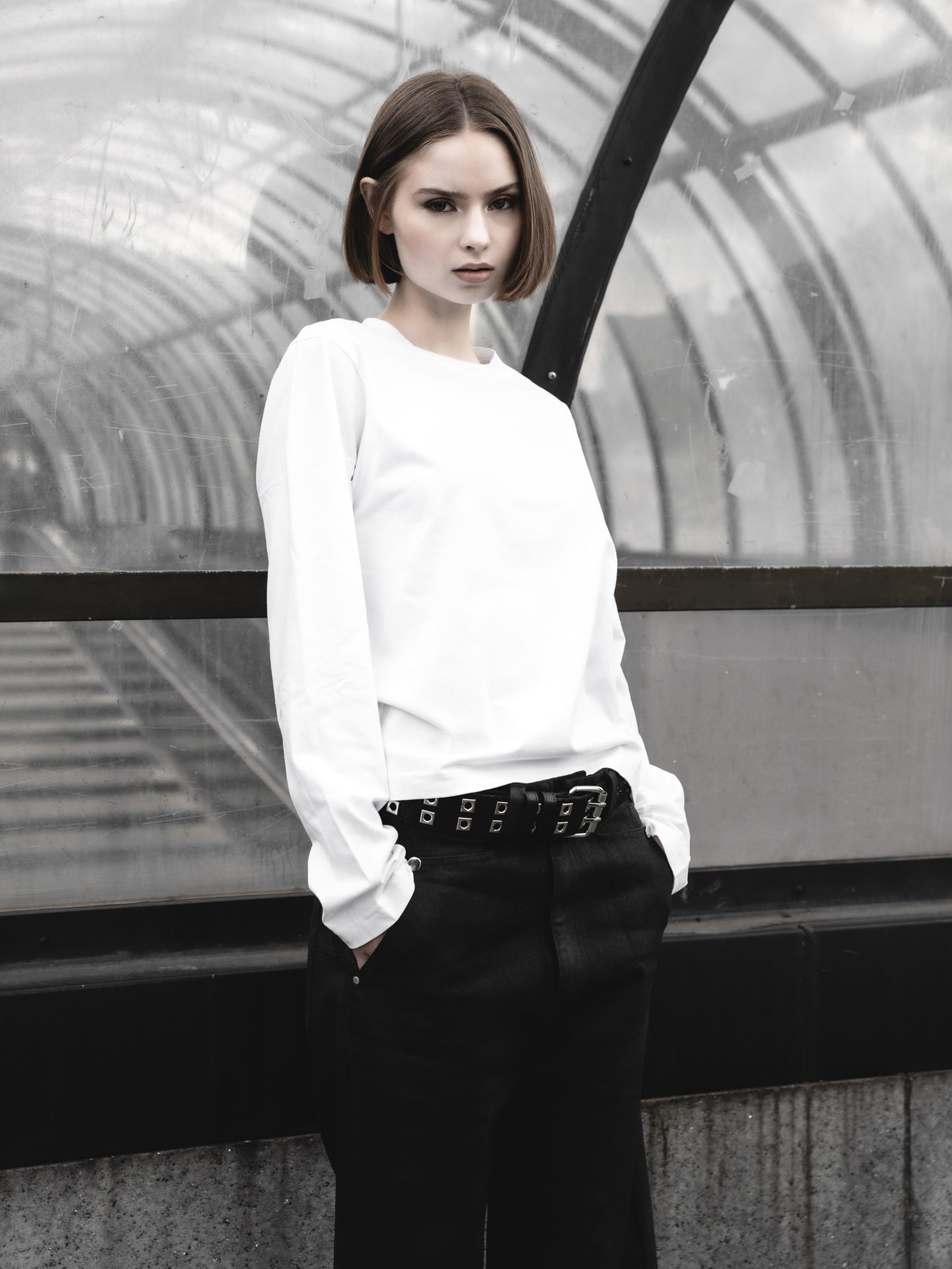 WHITE LONGSLEEVE