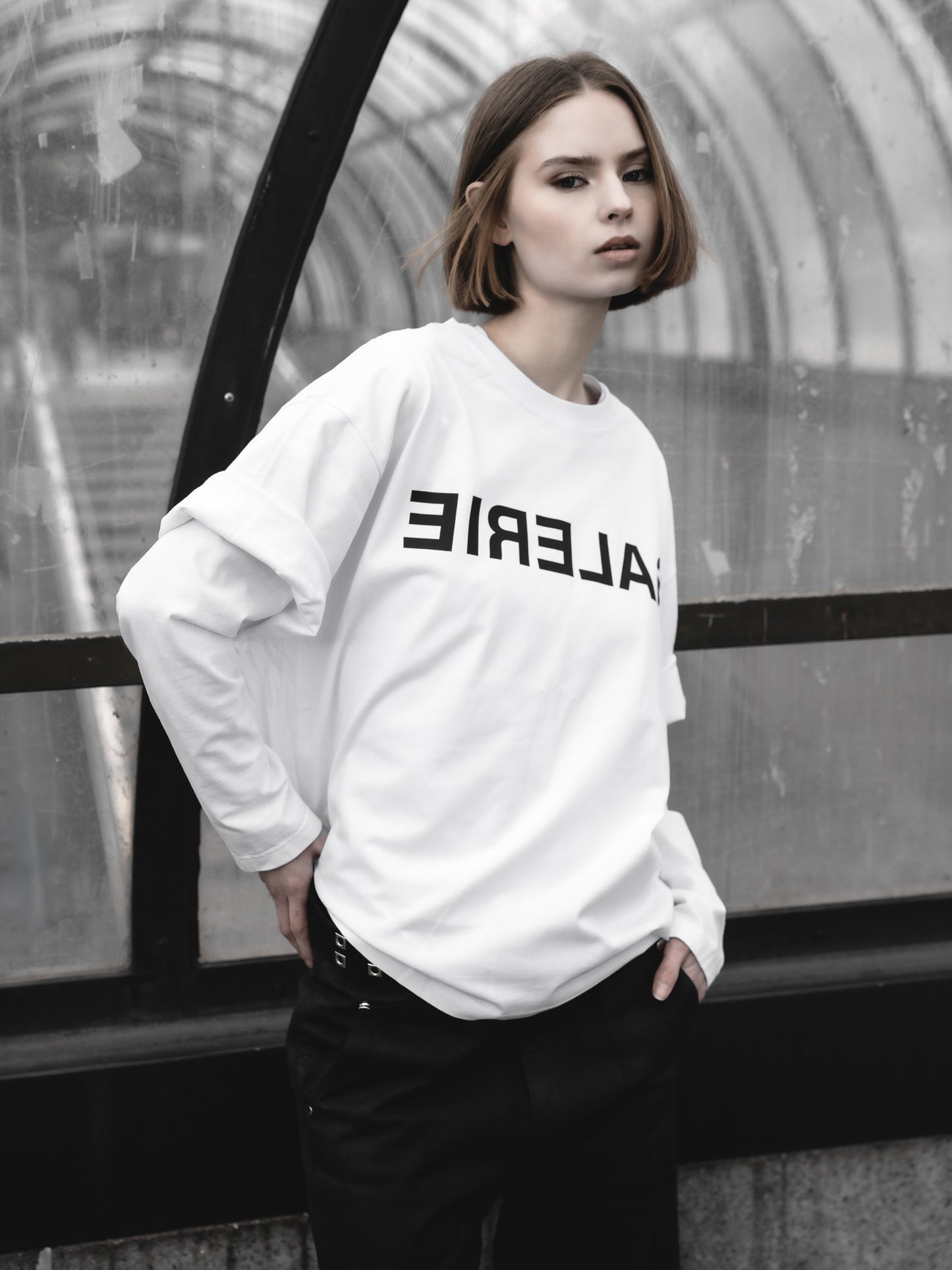 WHITE PRINTED T-SHIRT