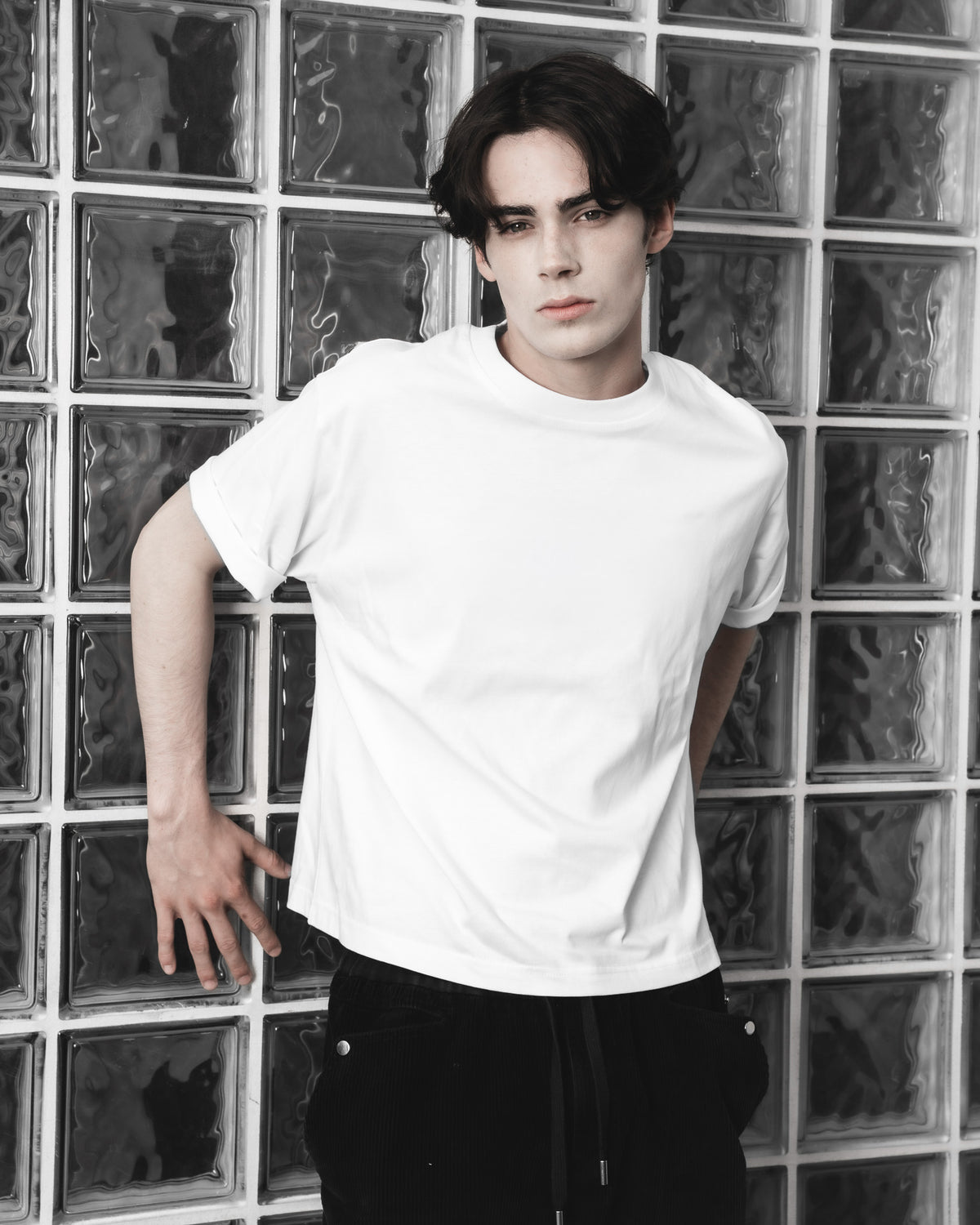 WHITE T-SHIRT