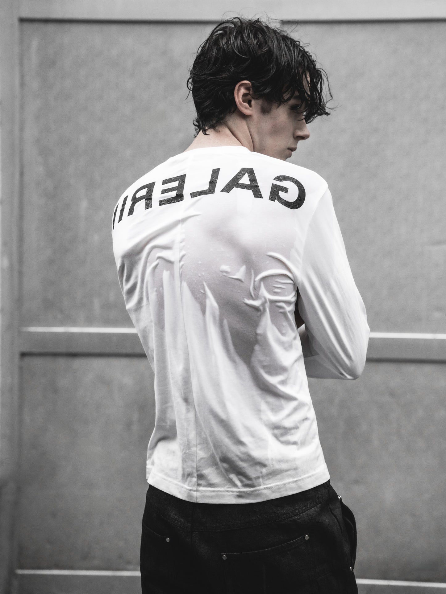 WHITE PRINTED LONGSLEEVE