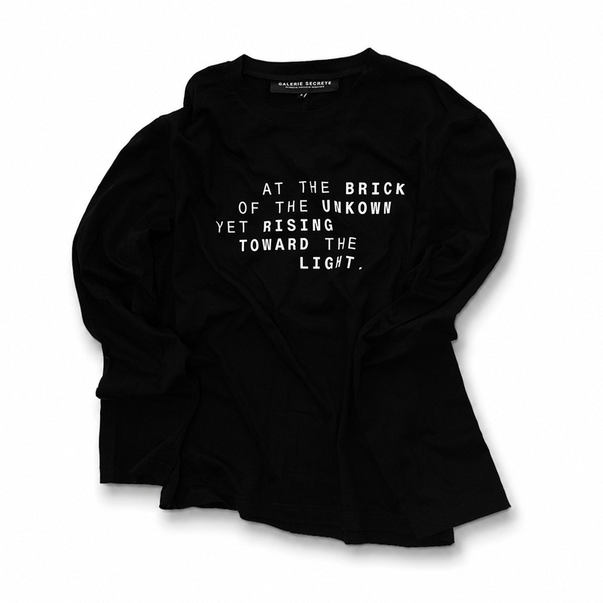 BLACK PRINTED LONGSLEEVE